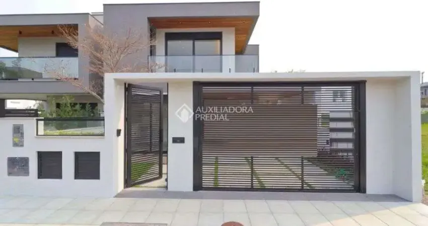 Casa com 3 quartos em Lagoa da Conceição - Florianópolis - SC
