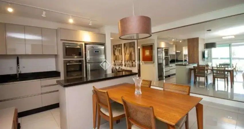 Apartamento com 2 quartos em Agronômica - Florianópolis - SC
