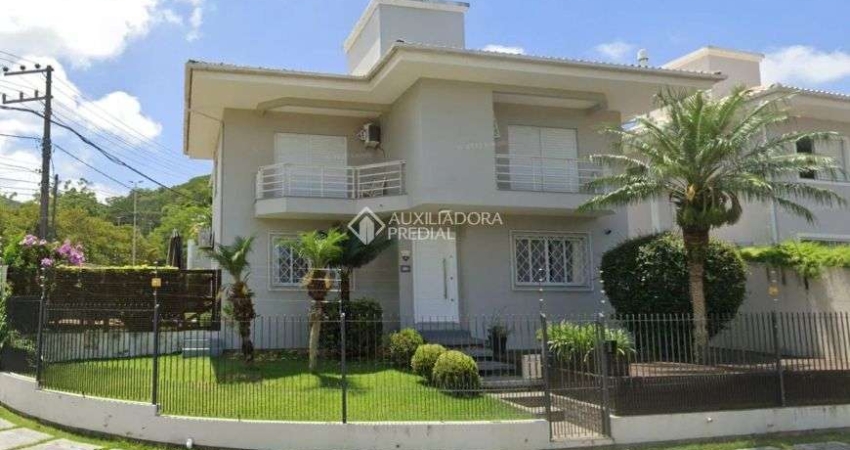 Casa com 3 quartos em Córrego Grande - Florianópolis - SC