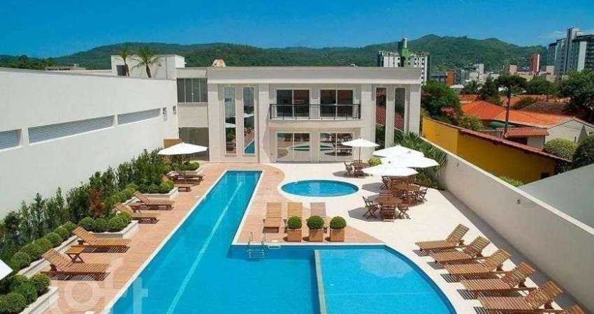 Apartamento com 3 quartos em Trindade - Florianópolis - SC