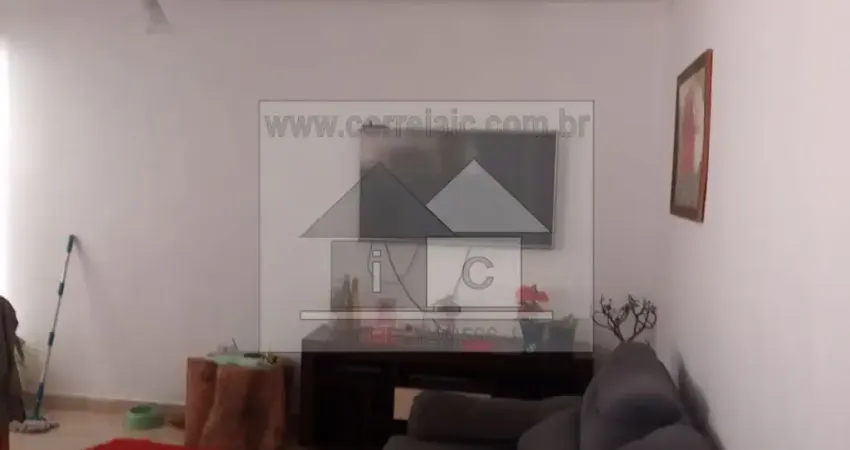 Casa a venda no bairro Jardim Iporanga na zona sul de São Paulo