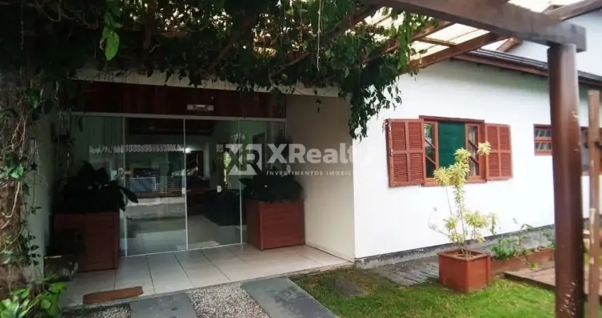 Casa com 4 quartos à venda na Servidão Garapuvu do Sul, 143, Morro das Pedras, Florianópolis