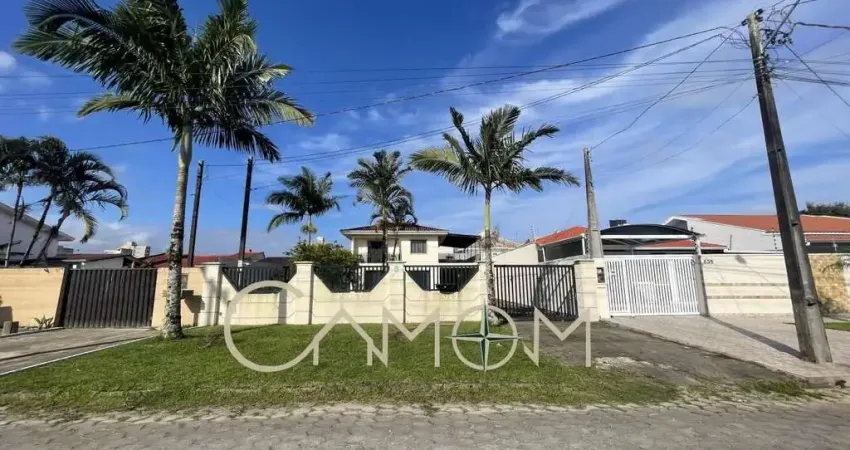 Casa com 4 quartos à venda na Rua Tomazina, 626, Centro, Guaratuba