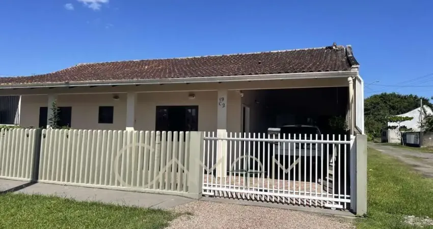 Casa com 3 quartos à venda na Rua Capitão Joaquim Braga, 19, Brejatuba, Guaratuba