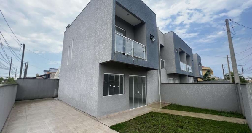 Sobrado para Venda em Guaratuba, Balneário Eliane, 3 dormitórios, 3 suítes, 2 banheiros, 3 vagas