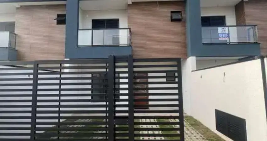 Sobrado para Venda em Guaratuba, Balneário Eliane, 3 dormitórios, 1 suíte, 3 banheiros, 2 vagas