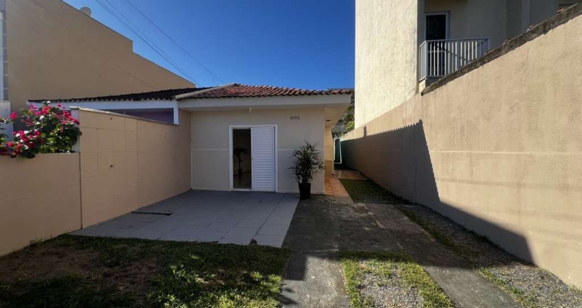 Casa para Venda em Guaratuba, Brejatuba, 3 dormitórios, 2 suítes, 1 banheiro, 2 vagas
