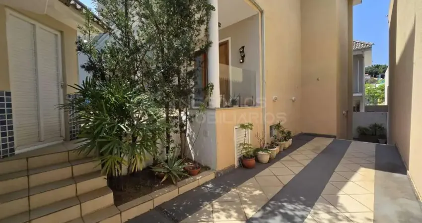 Casa em Condomínio para Venda em Rio de Janeiro, Pechincha, 3 dormitórios, 3 suítes, 5 banheiros, 2 vagas