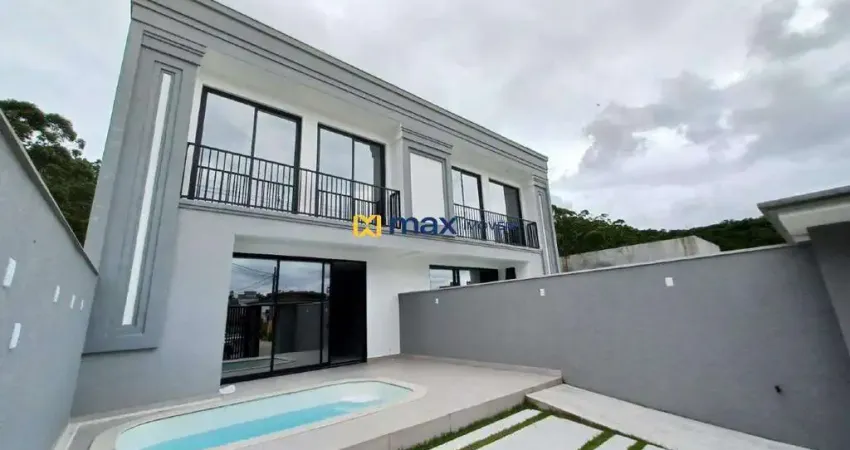 Casa com piscina à venda em Camboriú – 11min da praia