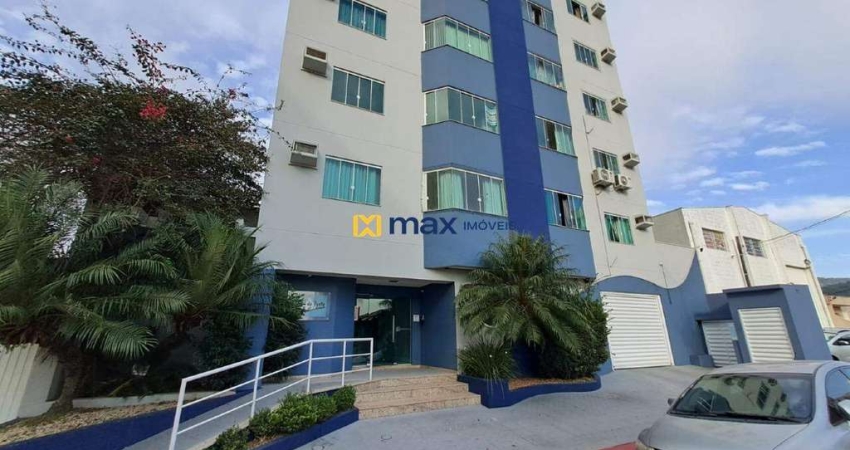 Apartamento semi mobiliado com 2 quartos sendo 1 suíte à venda no Dom Bosco em Itajaí