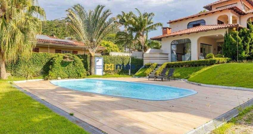 Casa ampla com 4 quartos (2 suítes com closet) à venda, Cabeçudas, Itajaí