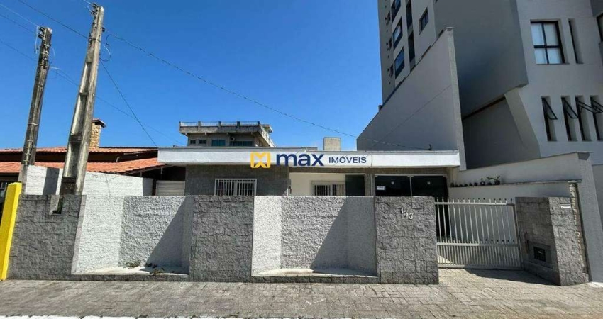 Venda: Casa Quadra Mar, Terreno 295m² - Centro - Navegantes