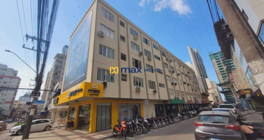 VENDA: APARTAMENTO 1 SUÍTE MAIS 1 DORMITORIO, QUADRA DO MAR SEMI MOBILIADO