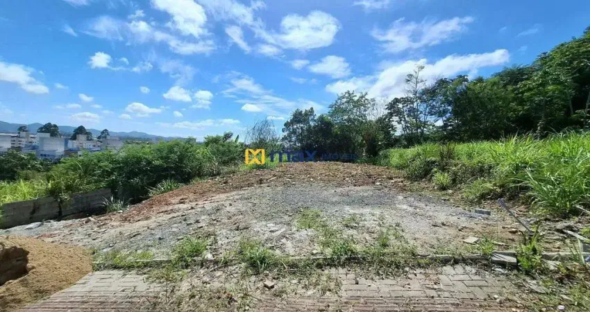 Excelente terreno à venda no bairro Espinheiros, 343 m²