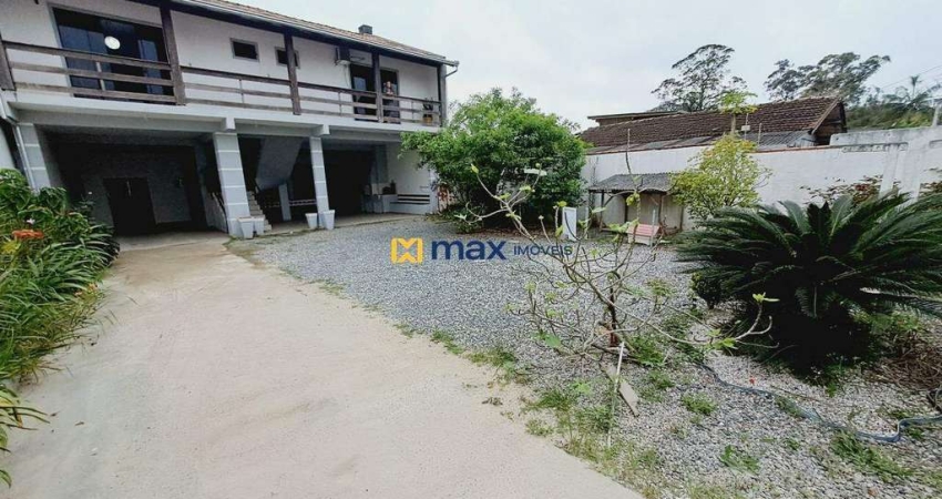 Casa ampla, 3 quartos (1 suíte) à venda, São Vicente, Itajaí