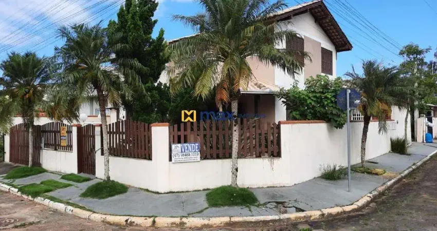 Venda: Casa 1 Suíte + 2 dormitórios, Centro, Balneário Piçarras