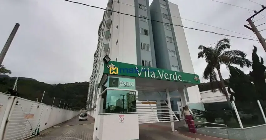 Apartamento semi mobiliado com 3 dormitórios sendo 1 suíte à venda, Fazenda, Itajaí