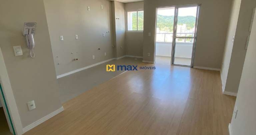 Excelente apartamento à venda, 2 dormitórios (1 suíte), Vila Operária, Itajaí