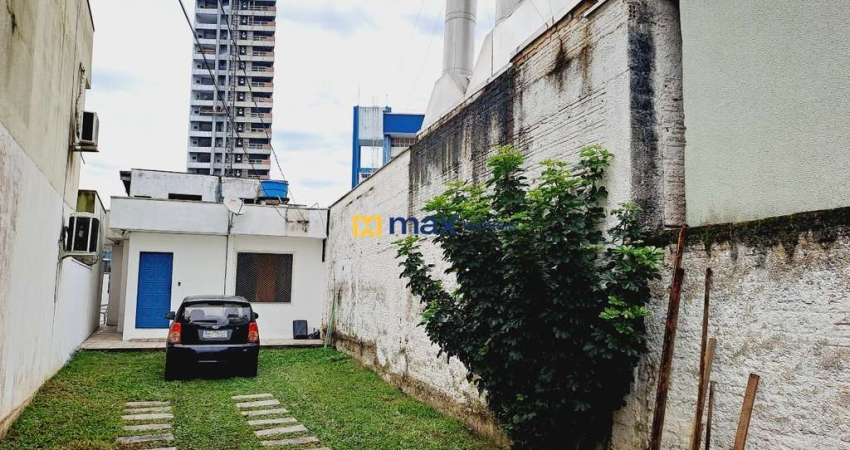 Casa à venda com 3 dormitórios e piscina, Centro, Itajaí