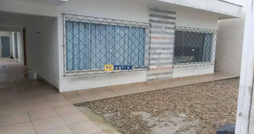 Casa ampla à venda, 3 quartos (1 suíte), área de festas com piscina, São João