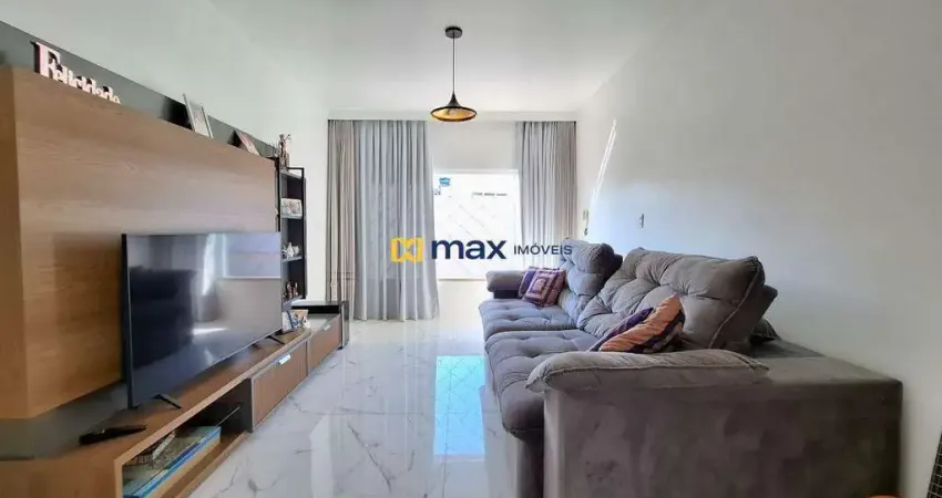 Casa ampla à venda, 3 quartos (1 suíte), área de festas com piscina, São João