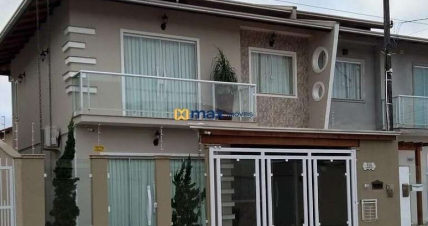 Linda casa à venda, 3 dormitórios e área de lazer, Murta, Itajaí