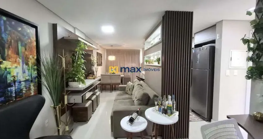 Apartamento semi mobiliado com 2 suítes à venda, São João, Itajaí
