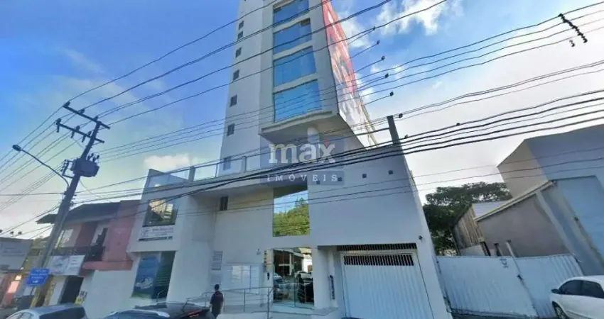 Venda: Excelente Prédio Comercial com 19 salas. Pioneiros - Balneário Camboriú.