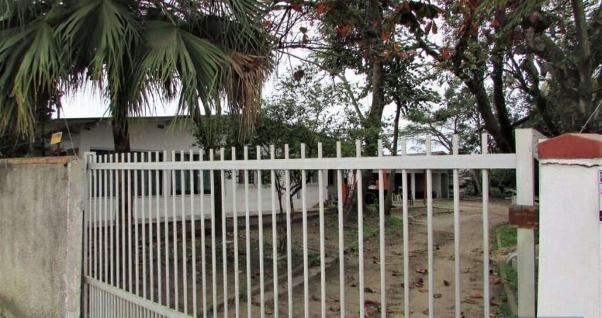Venda: Terreno com 1.328,67 00m² próximo a Portonave. Bairro Centro (Navegantes)