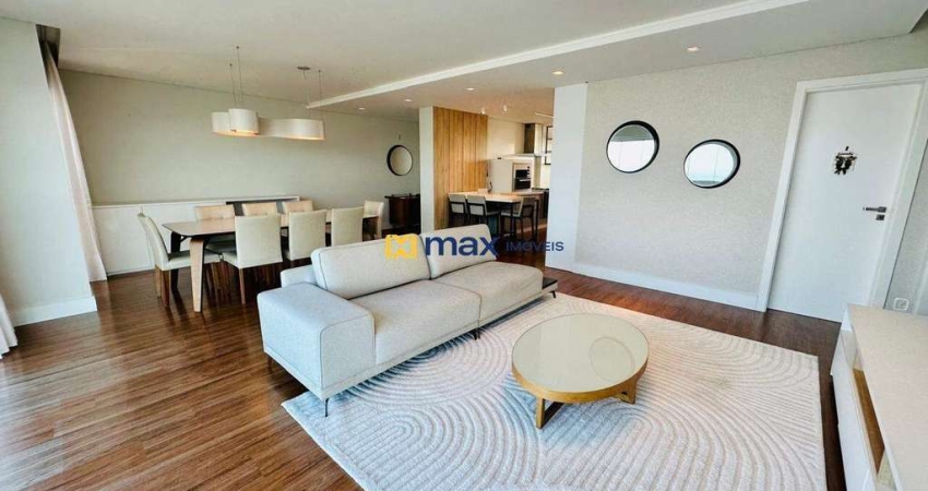 Excelente apartamento amplo, mobiliado com 4 suítes e linda vista à venda no bairro Fazenda em Itajaí