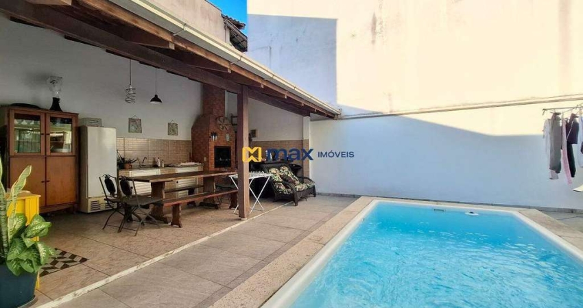 Casa à venda, 3 quartos, 1 suíte, 2 vagas, Centro - Itajaí/SC