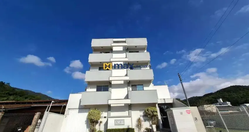 Cobertura semi mobiliada com 3 quartos (1 suíte) à venda no bairro Ressacada em Itajaí