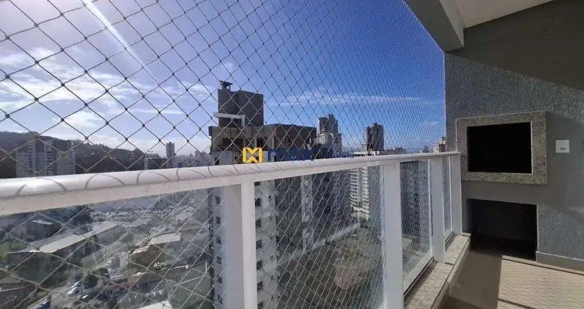 Excelente apartamento semi mobiliado com 2 quartos (1 suíte) à venda no bairro fazenda em itajaí