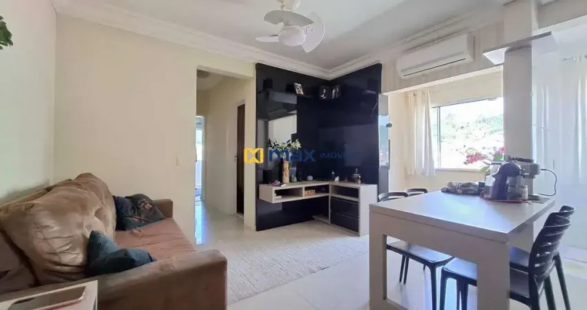 Apartamento semi mobiliado com 2 quartos (1 suíte) à venda no bairro fazendinha em itajaí