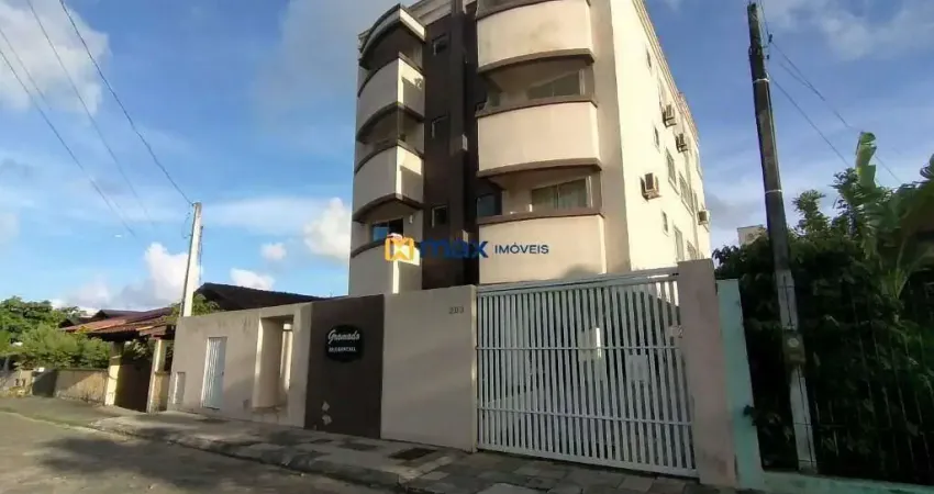 Venda: apartamento 2 dormitórios sendo uma suíte bairro centro (navegantes)