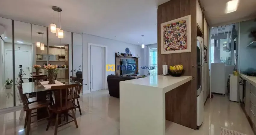 Amplo apartamento semi mobiliado com 3 dormitórios (2 suítes) à venda no bairro fazenda em itajaí