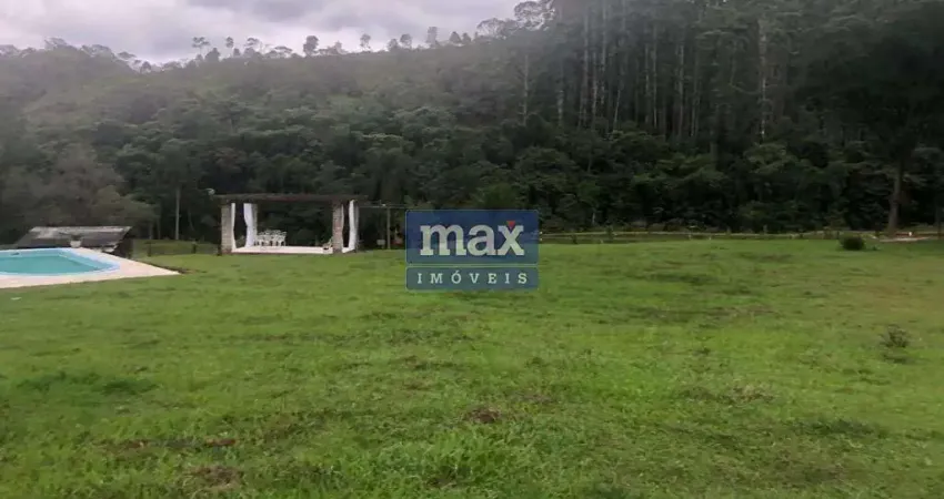 Excelente sítio com 480.307 m² de área total, brilhante, itajaí