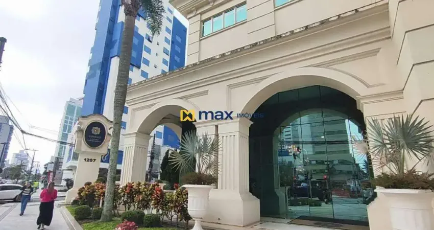 Excelente sala com 1 vaga de garagem à venda no bairro centro em itajaí