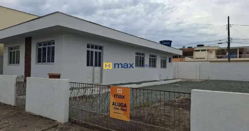Excelente casa comercial/residencial para locação! bairro: são joão, itajaí