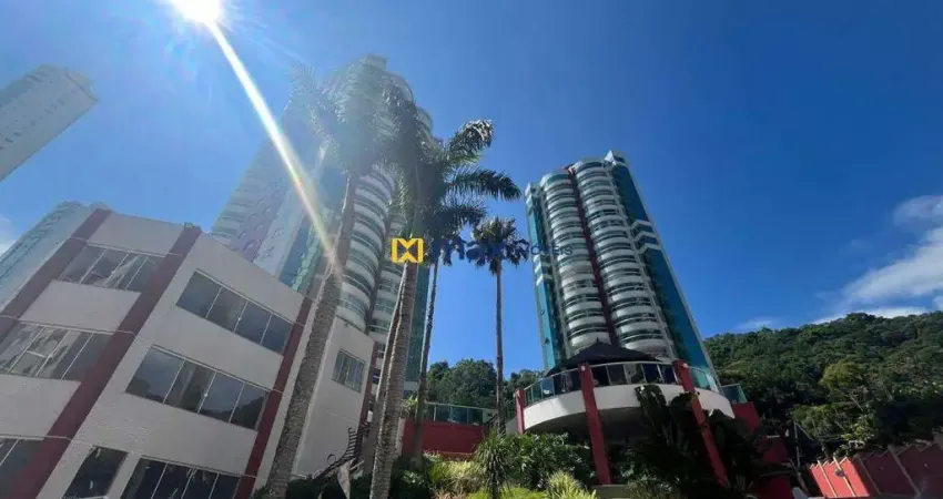 Apartamento com 2 dormitórios. Bairro: Pioneiros, Balneário Camboriú