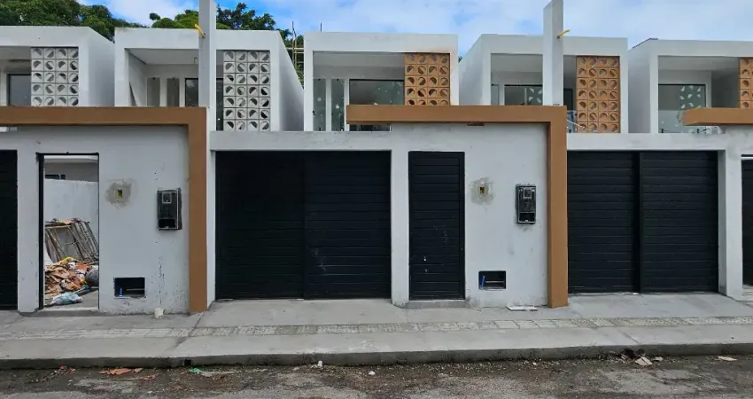 Casa Duplex- 3 suítes em Pitangueiras- Lauro de Freitas