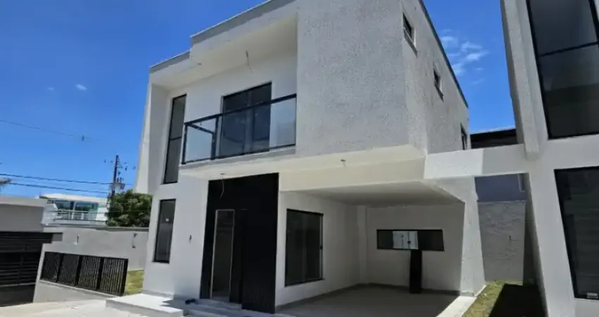 Belíssima casa duplex com 3 suítes, fino acabamento, localizada no bairro de buraquinho em lauro de freitas-ba