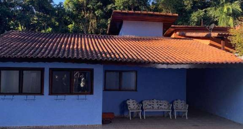 CASA TÉRREA em Condomínio Residencial na cidade de COTIA