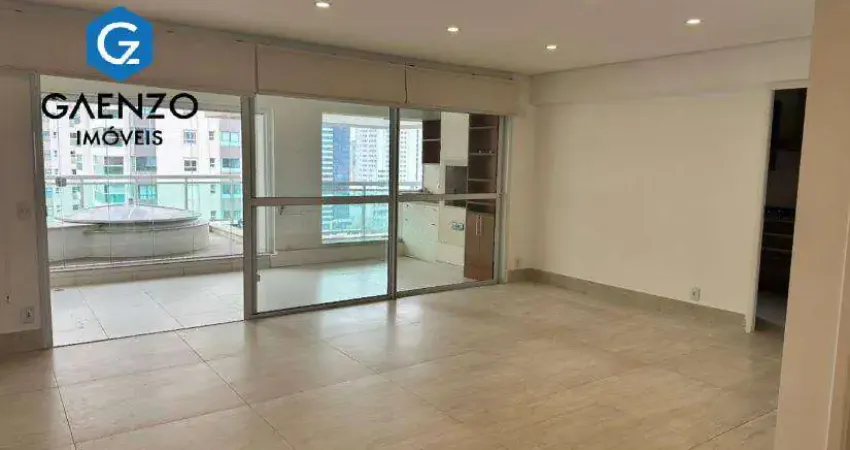 Apartamento com 3 quartos para alugar no Alphaville Empresarial, Barueri 