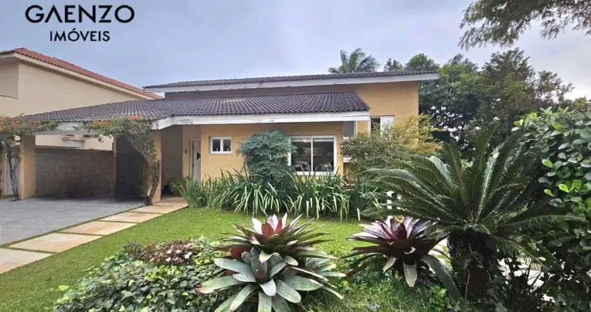 Casa em condomínio fechado com 4 quartos à venda no Alphaville, Santana de Parnaíba 