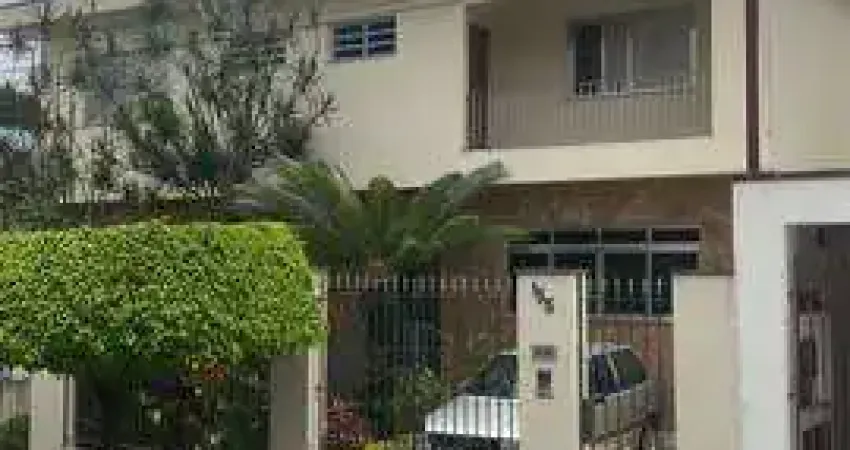 Casa com 4 quartos à venda na Vila Yara, Osasco 