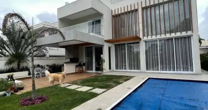 Casa em condomínio fechado com 5 quartos à venda na Chácara dos Lagos, Carapicuíba