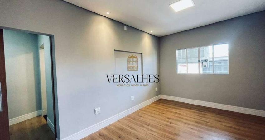 Casa para fim residencial e comercial.