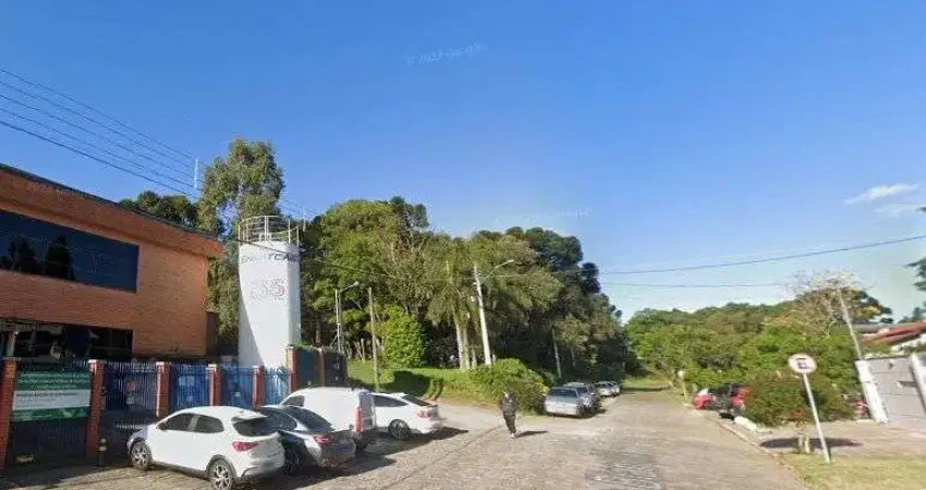 A vantagens de comprar um terreno é de criar o projeto que você quiser.