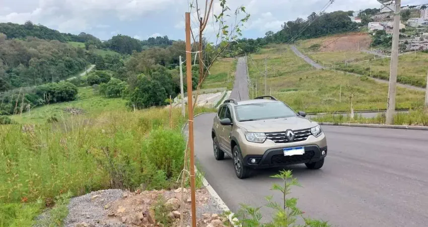 A vantagens de comprar um terreno é de criar o projeto que você quiser.